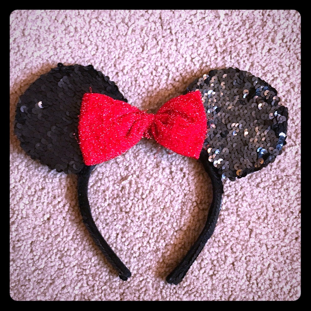 Sequin Minnie ears